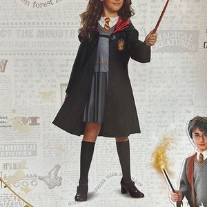 Hermione Granger Harry Potter, Gryffindor costume size medium. 7-8.